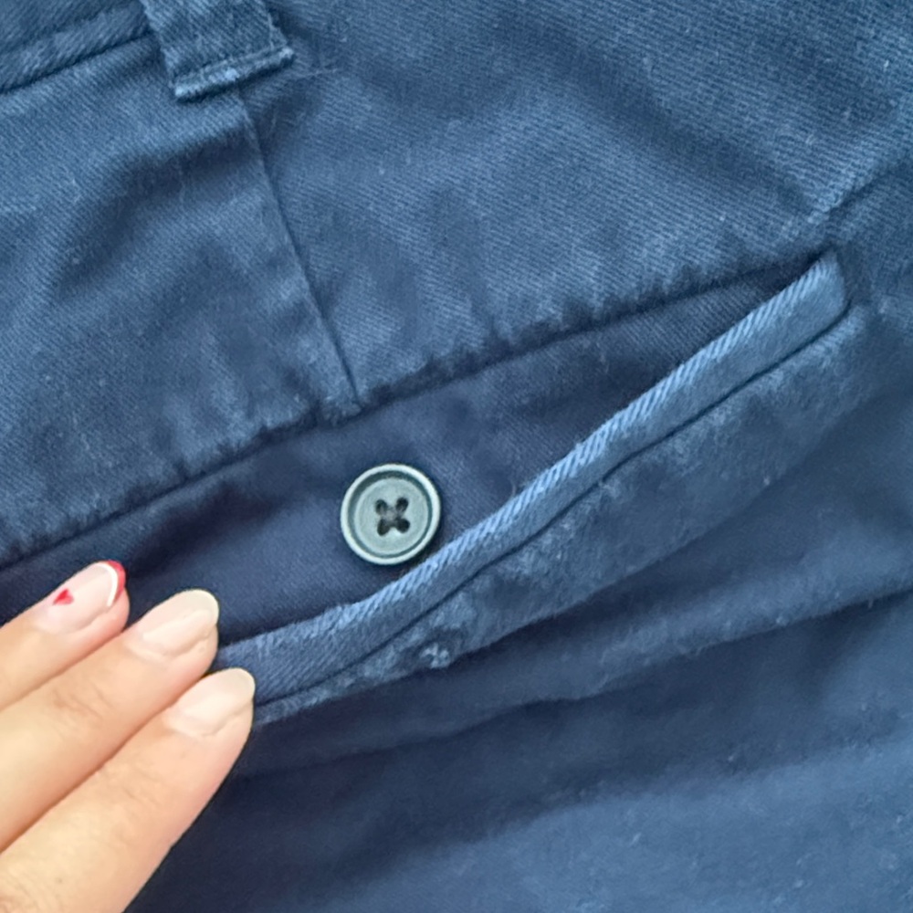 3 for $15 J. Crew Men's Navy Blue Shorts - Picture 4 of 4